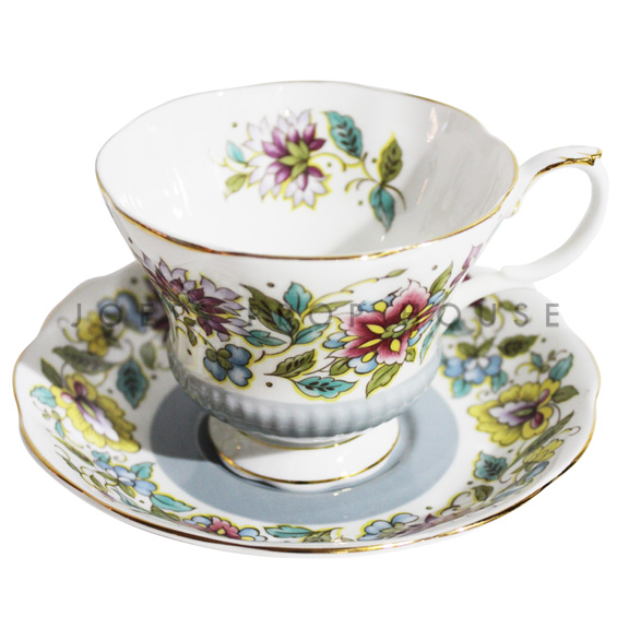 Tasse à thé et soucoupe florale Grace