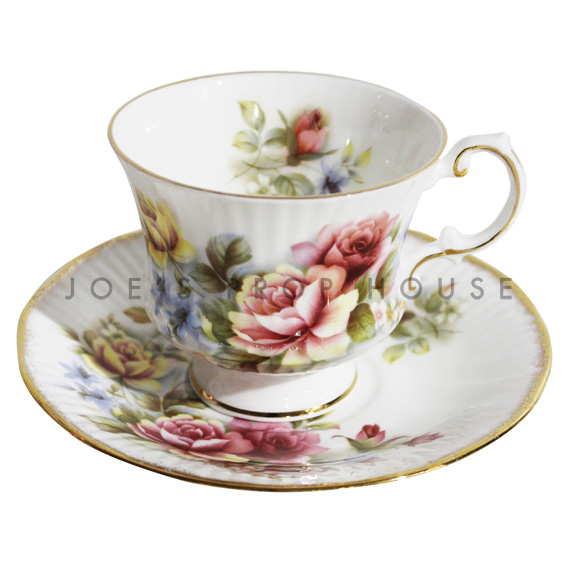 Tasse à thé et soucoupe florale Phoebe